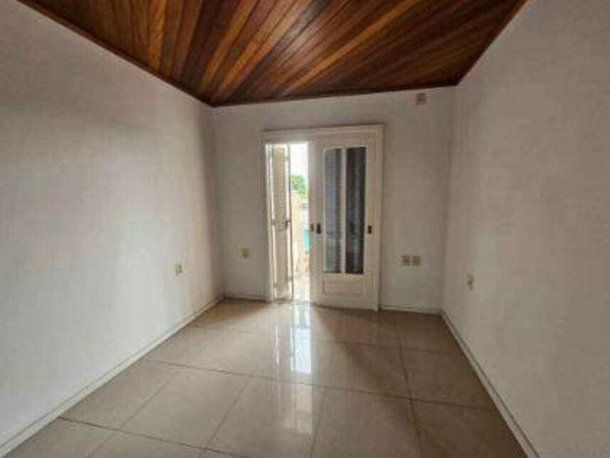 Foto 27 de 33: Casa em leilão em Canoas - RS — Casa à venda em leilão