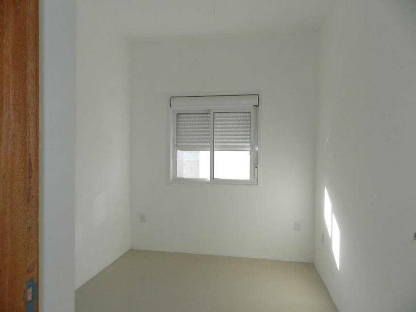 Foto 10 de 17: Casa em leilão em Canoas - RS — Casa à venda em leilão