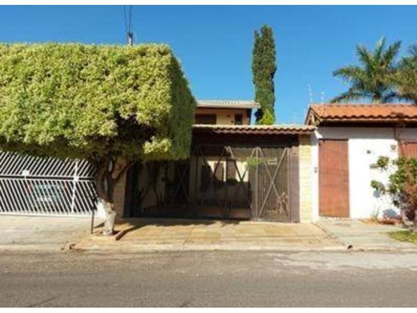 Foto 1 de 20: Casa em leilão em Cachoeira Do Sul - RS — Casa à venda em leilão