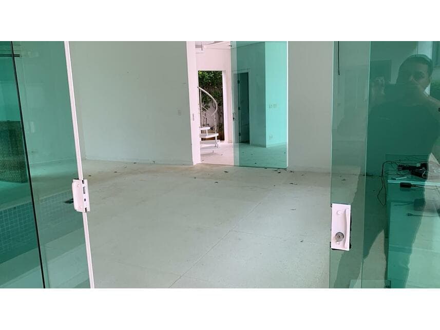 Foto 17 de 46: Casa em leilão em Guarujá - SP — Casa à venda em leilão