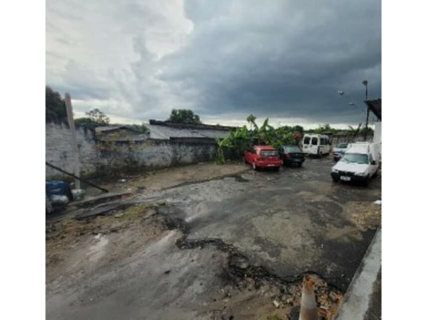 Foto 2 de 3: Comercial em leilão em Manaus - AM — Residencial / Comercial à venda em leilão