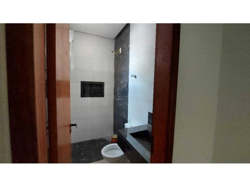 Foto 22 de 26: Casa em leilão em Montes Claros - MG — Casa à venda em leilão