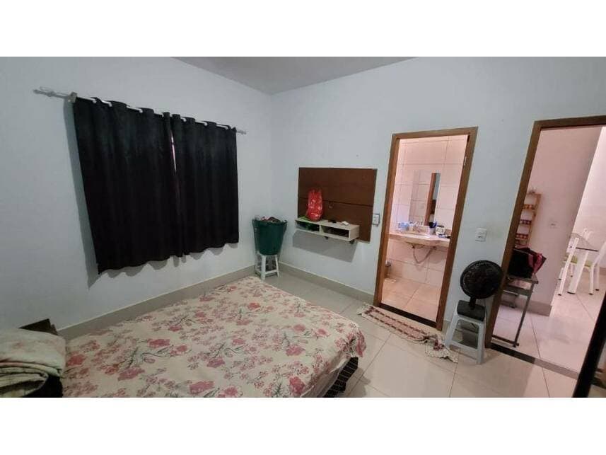 Foto 12 de 15: Casa em leilão em Goiânia - GO — Casa à venda em leilão
