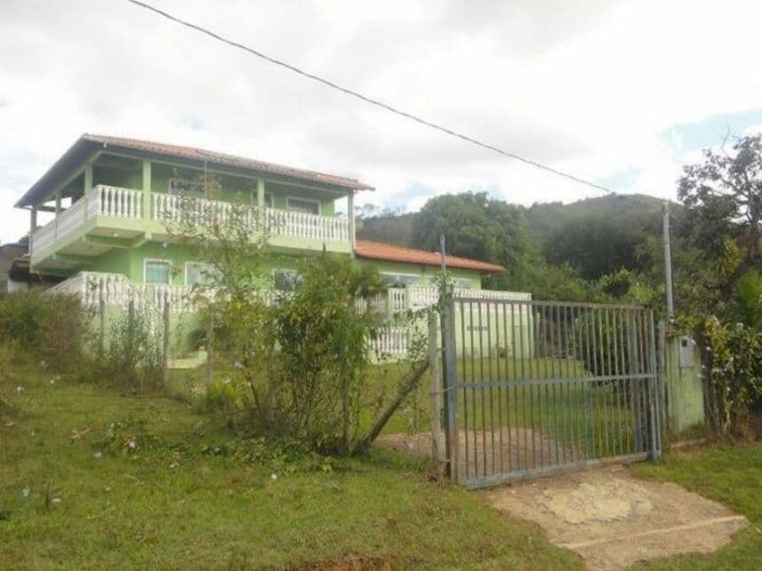 Foto 1 de 22: Casa em leilão em Esmeraldas - MG — Casa à venda em leilão