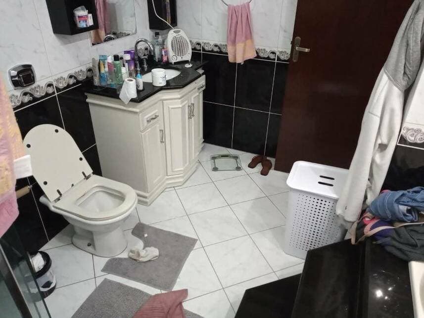 Foto 12 de 15: Casa em leilão em Paranaguá - PR — Casa à venda em leilão