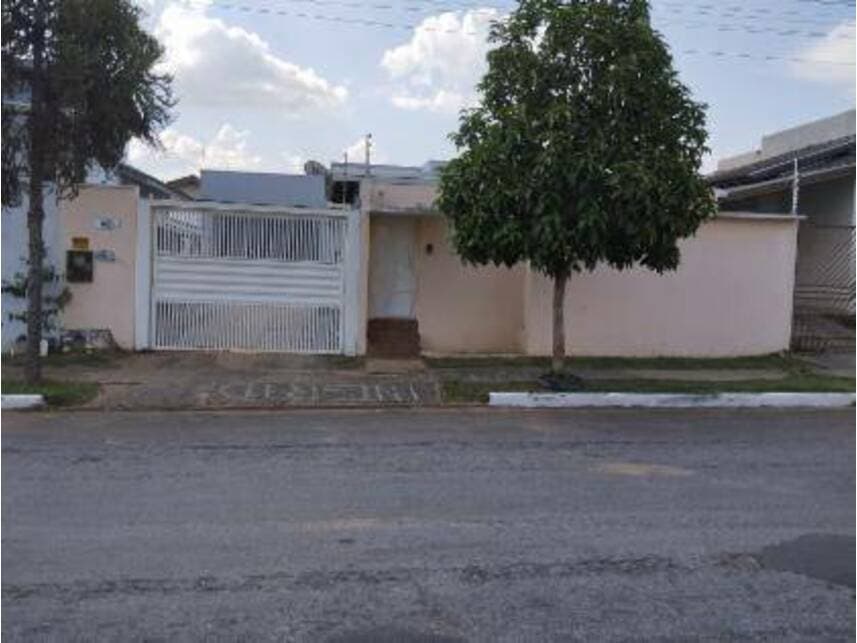 Foto 2 de 17: Casa em leilão em Lucas Do Rio Verde - MT — Casa à venda em leilão