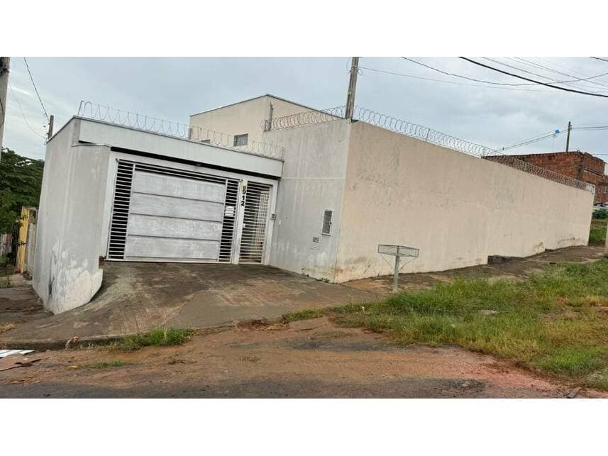 Foto 1 de 10: Casa em leilão em Marília - SP — Casa à venda em leilão