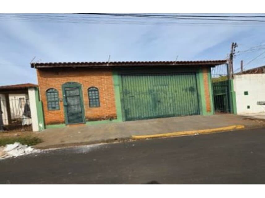 Casa em leilão em Ribeirão Preto - SP — Casa à venda em leilão