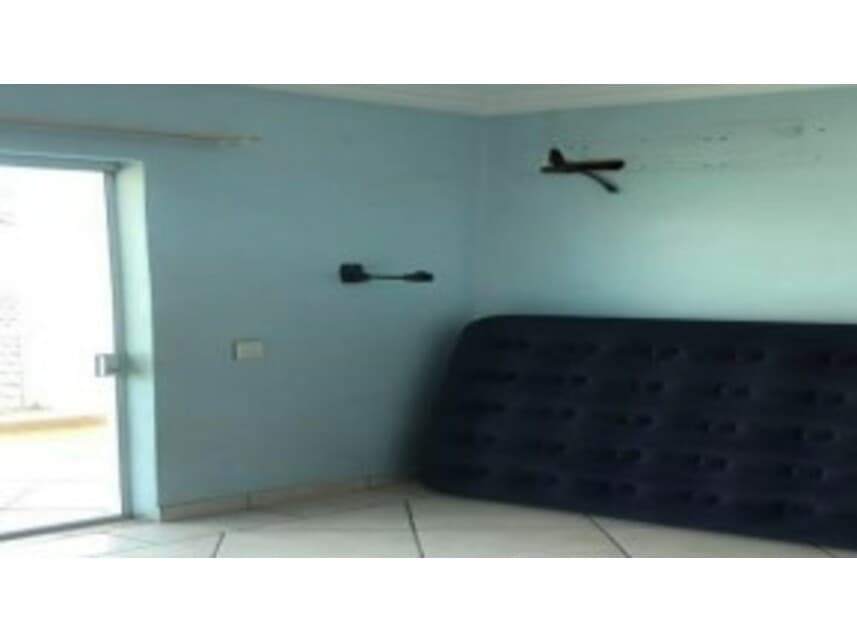 Foto 8 de 13: Casa em leilão em Goiânia - GO — Casa à venda em leilão