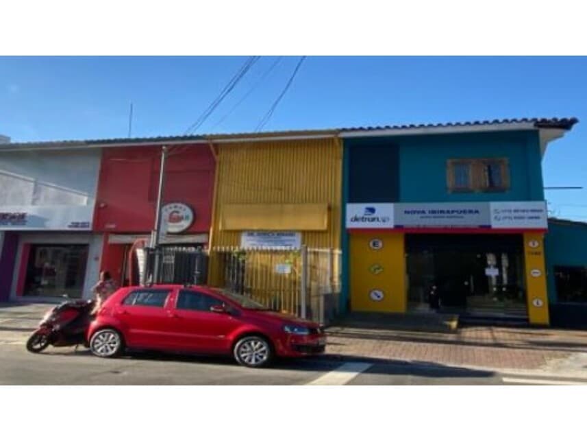 Comercial em leilão em São Paulo - SP — Prédio Comercial à venda em leilão