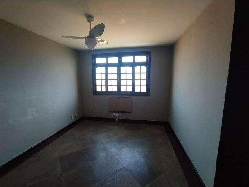 Foto 14 de 37: Casa em leilão em Niterói - RJ — Casa à venda em leilão