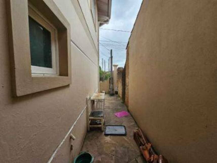 Foto 31 de 33: Casa em leilão em Canoas - RS — Casa à venda em leilão