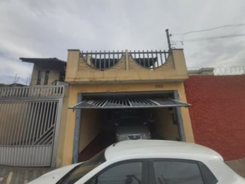 Foto 1 de 14: Casa em leilão em Santo André - SP — Casa à venda em leilão