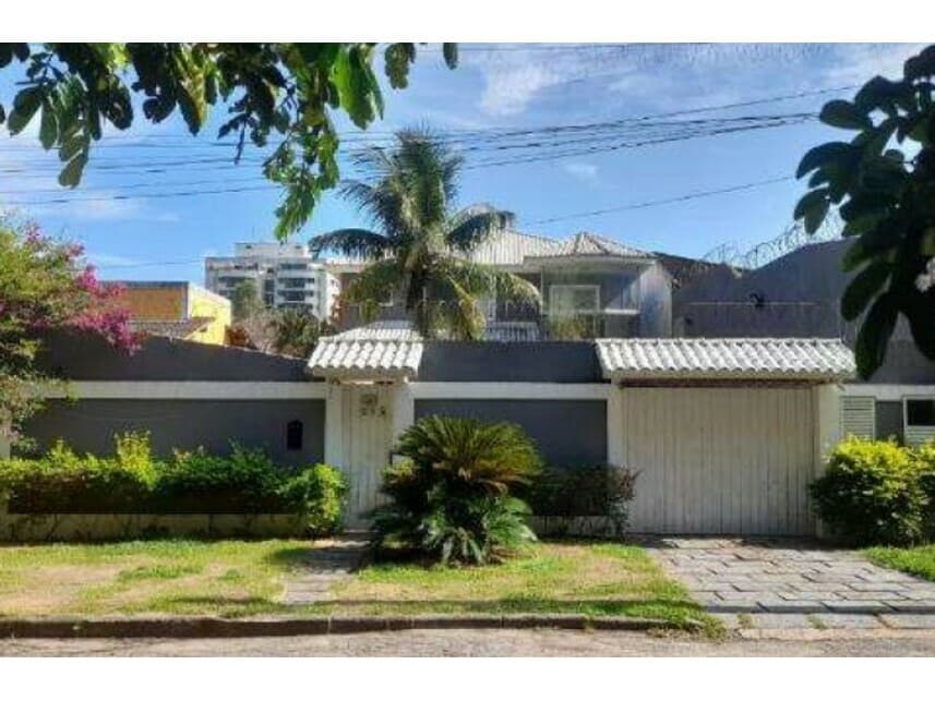 Foto 1 de 2: Casa em leilão em Rio De Janeiro - RJ — Casa à venda em leilão