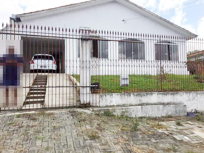 Foto 2 de 2: Casa em leilão em Ponta Grossa - PR — Casa à venda em leilão