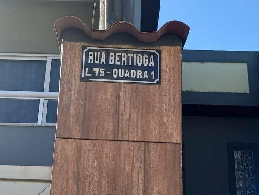 Foto 6 de 20: Casa em leilão em São João De Meriti - RJ — Casa à venda em leilão