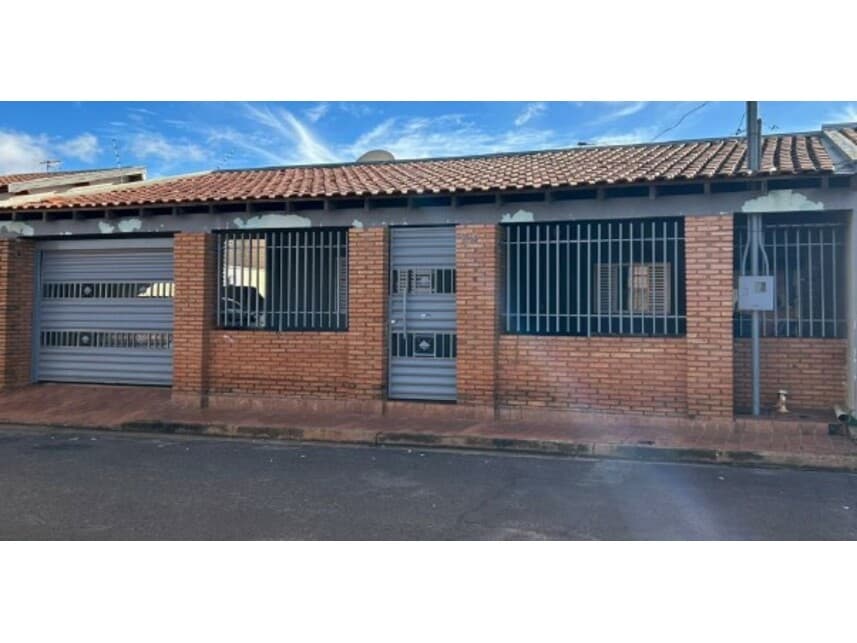 Casa em leilão em Campo Grande - MS — Casa à venda em leilão