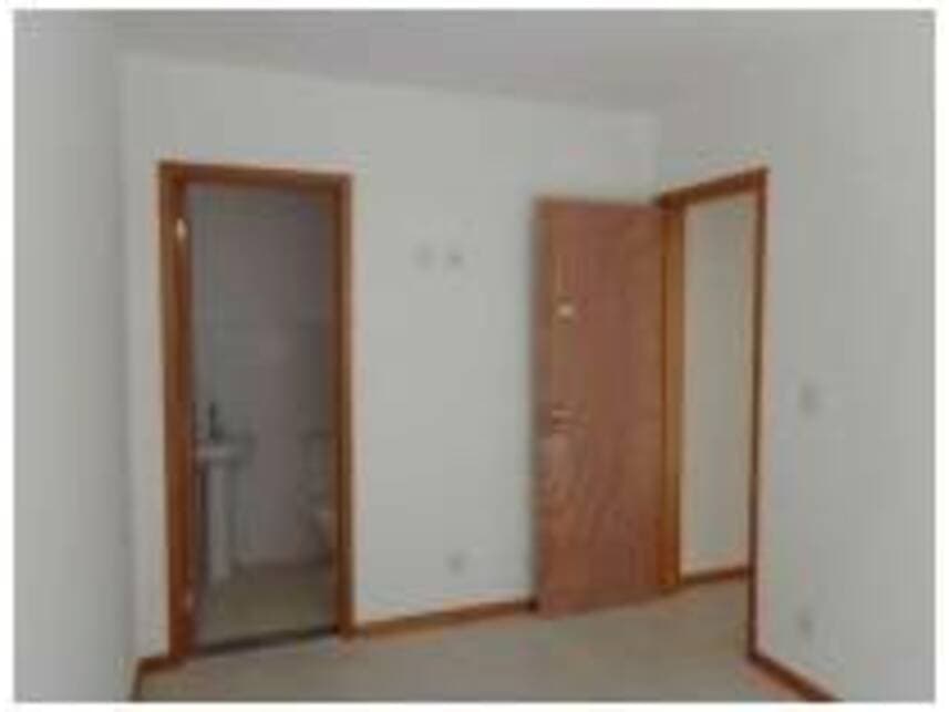 Foto 8 de 9: Apartamento em leilão em São Gonçalo - RJ — Apartamento à venda em leilão
