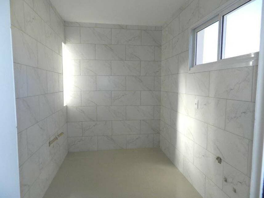 Foto 11 de 17: Casa em leilão em Canoas - RS — Casa à venda em leilão