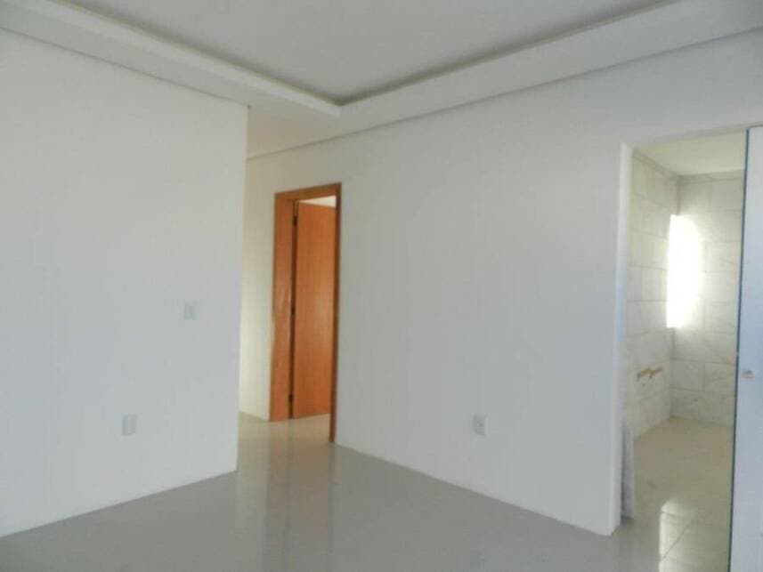 Foto 9 de 17: Casa em leilão em Canoas - RS — Casa à venda em leilão