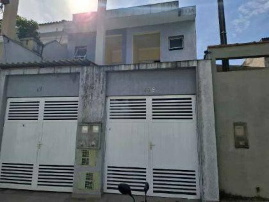 Foto 1 de 11: Casa em leilão em Guarujá - SP — Casa à venda em leilão