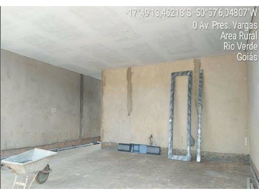 Foto 2 de 12: Casa em leilão em Rio Verde - GO — Casa à venda em leilão