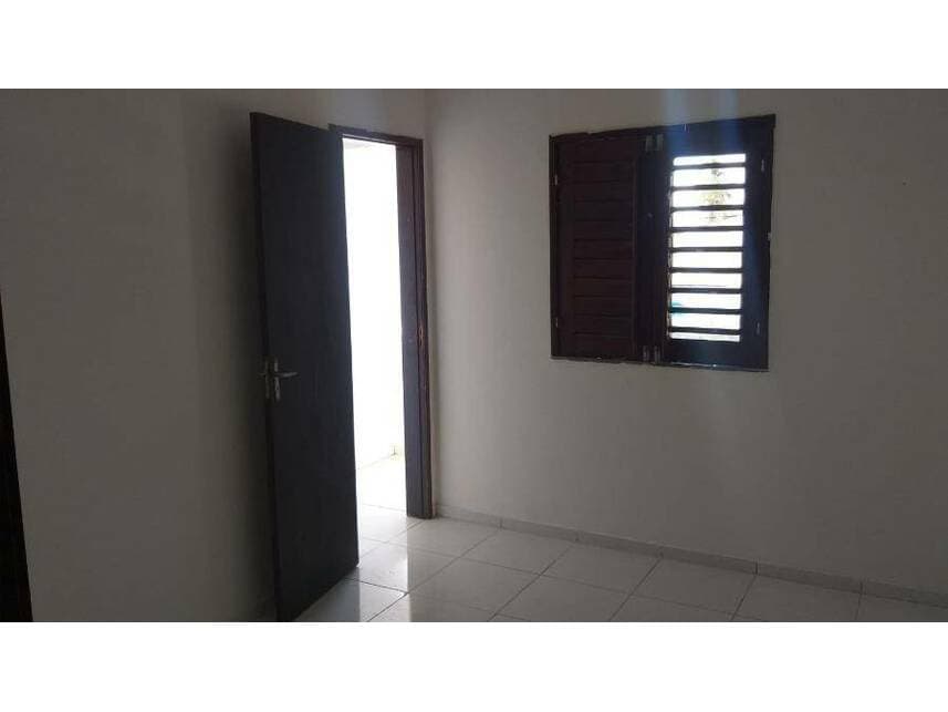 Foto 13 de 15: Casa em leilão em Horizonte - CE — Casa à venda em leilão
