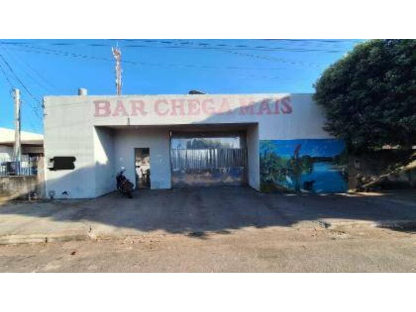 Casa em leilão em Lucas Do Rio Verde - MT — Casa à venda em leilão