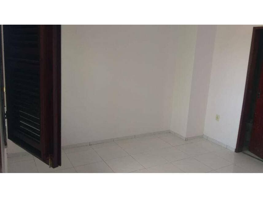 Foto 12 de 15: Casa em leilão em Horizonte - CE — Casa à venda em leilão