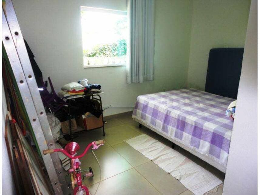 Foto 18 de 22: Casa em leilão em Esmeraldas - MG — Casa à venda em leilão