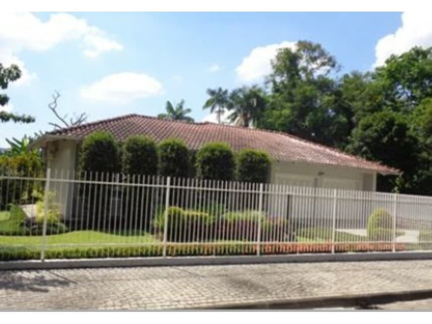 Foto 1 de 22: Comercial em leilão em Joinville - SC — Residencial / Comercial à venda em leilão