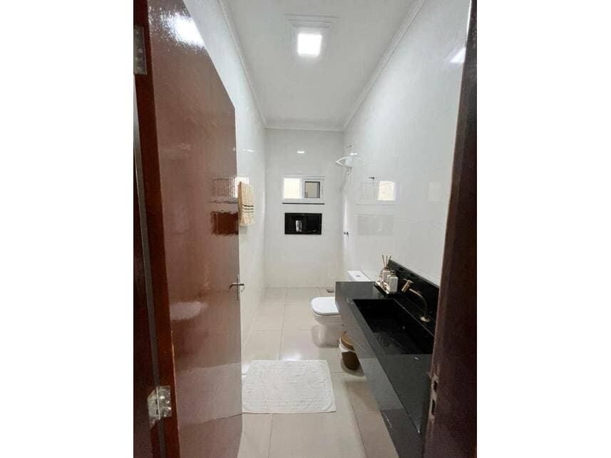 Foto 15 de 19: Casa em leilão em Unaí - MG — Casa à venda em leilão