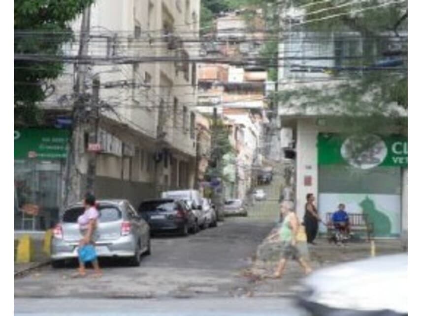 Casa em leilão em Rio De Janeiro - RJ — Casa à venda em leilão