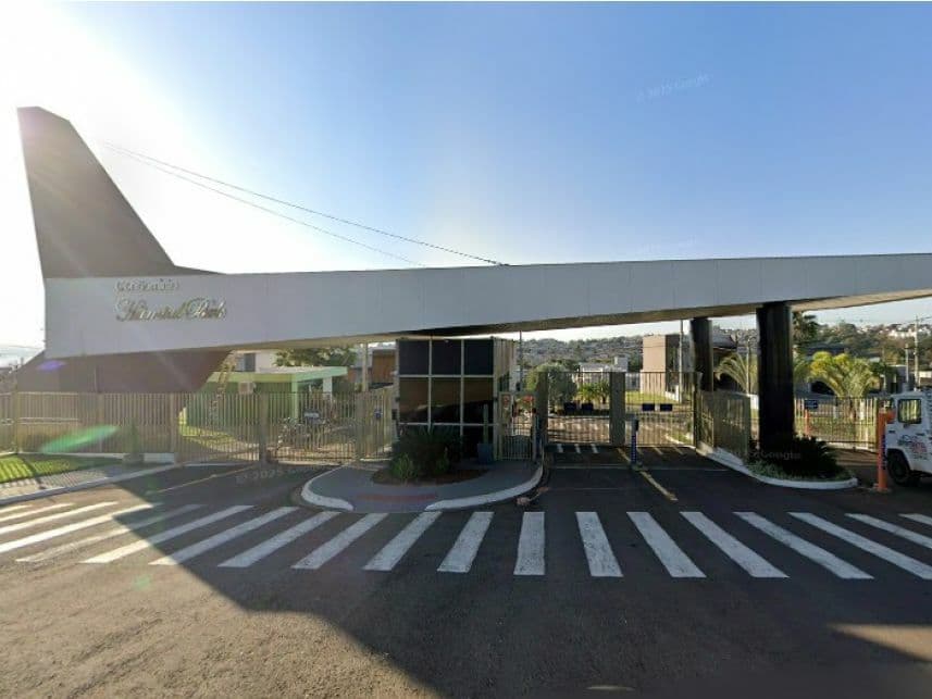 Foto 1 de 4: Casa em leilão em Londrina - PR — Casa à venda em leilão