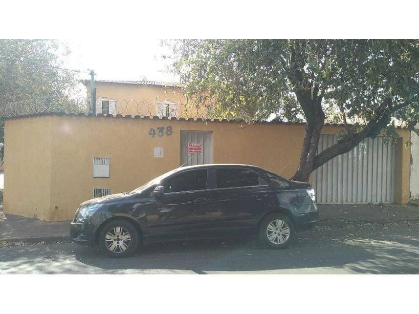 Foto 1 de 12: Casa em leilão em Uberaba - MG — Casa à venda em leilão