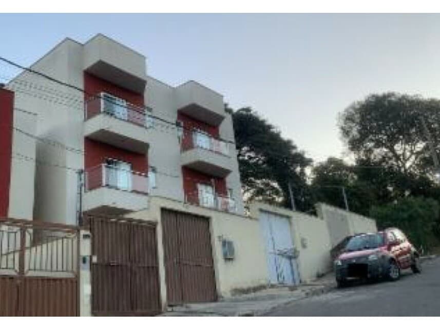 Casa em leilão em Ibirité - MG — Casa à venda em leilão