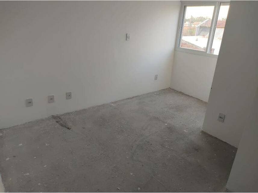 Foto 12 de 15: Casa em leilão em Canoas - RS — Casa à venda em leilão