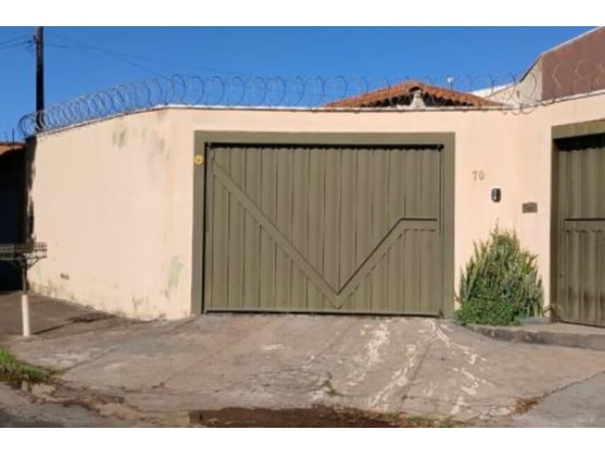 Casa em leilão em Ribeirão Preto - SP — Casa à venda em leilão
