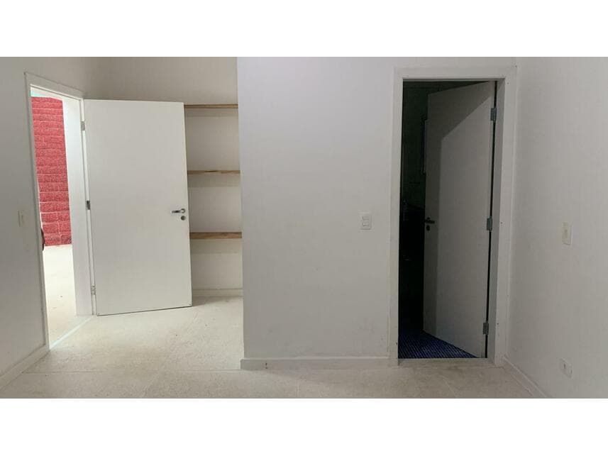 Foto 36 de 46: Casa em leilão em Guarujá - SP — Casa à venda em leilão