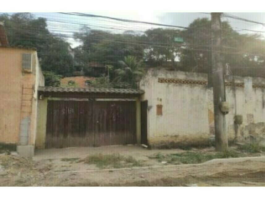 Casa em leilão em Niterói - RJ — Casa à venda em leilão