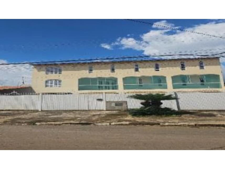 Casa em leilão em Brasília - DF — Casa à venda em leilão