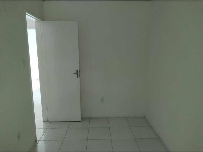 Foto 10 de 18: Casa em leilão em Camaçari - BA — Casa à venda em leilão