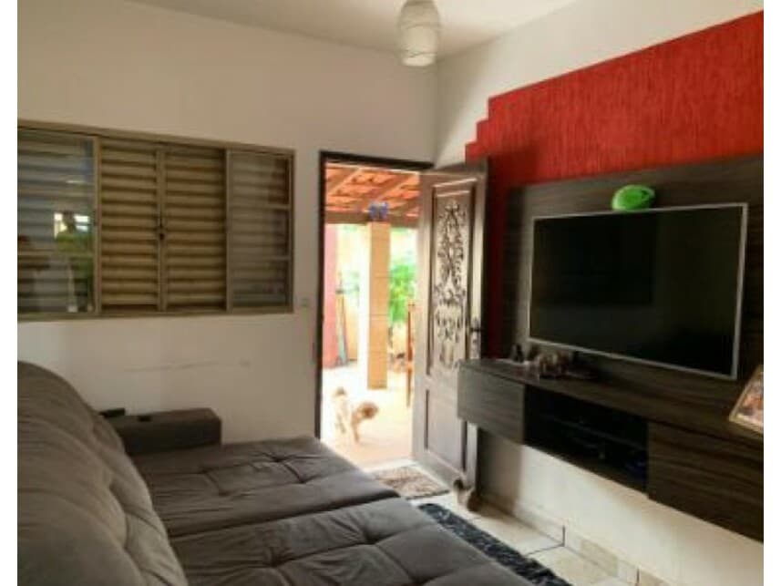 Foto 4 de 17: Casa em leilão em Itumbiara - GO — Casa à venda em leilão