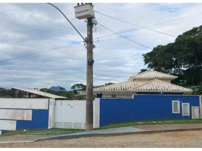 Casa em leilão em Rio Das Ostras - RJ — Casa à venda em leilão