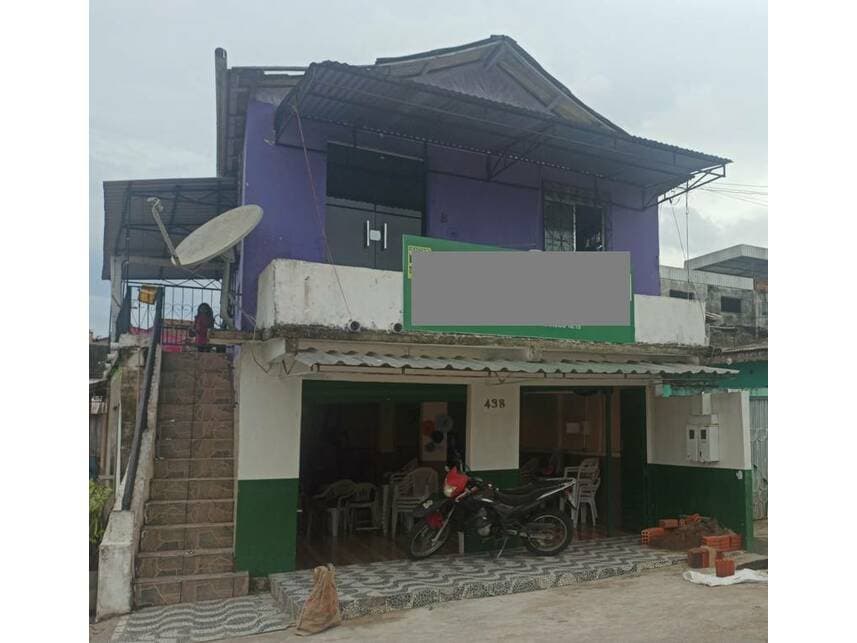 Casa em leilão em Tefé - AM — Casa à venda em leilão