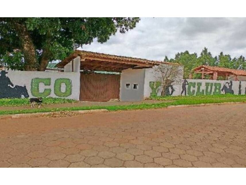 Foto 1 de 28: Casa em leilão em Tatuí - SP — Chácara à venda em leilão
