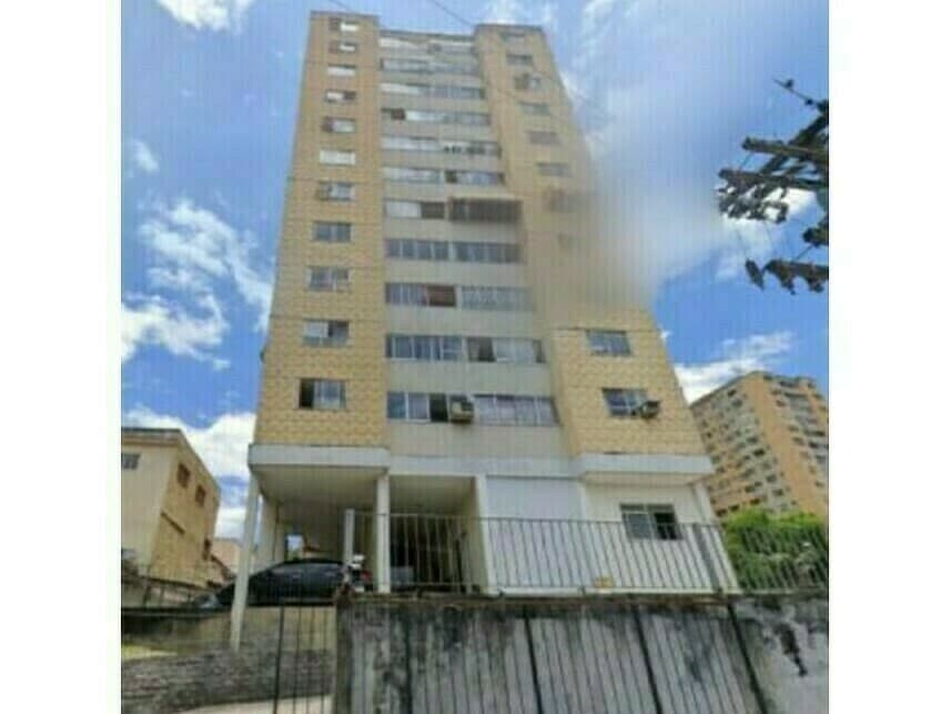 Apartamento em leilão em Niterói - RJ — Apartamento à venda em leilão