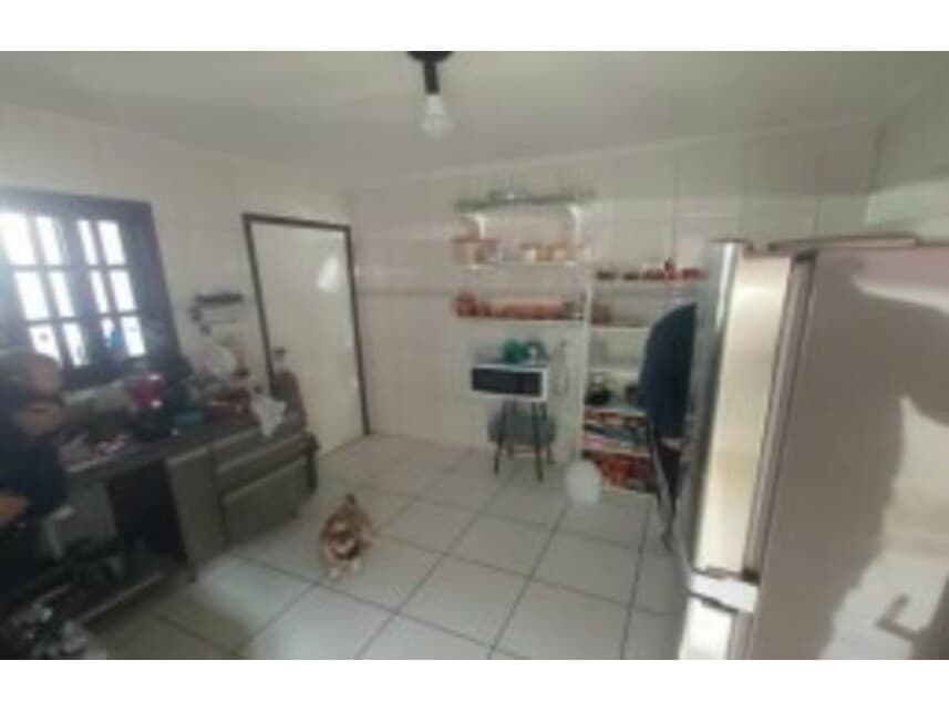 Foto 2 de 9: Casa em leilão em Taboão Da Serra - SP — Casa à venda em leilão
