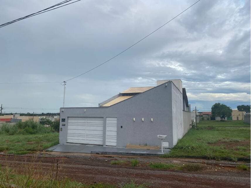 Casa em leilão em Porangatu - GO — Casa à venda em leilão