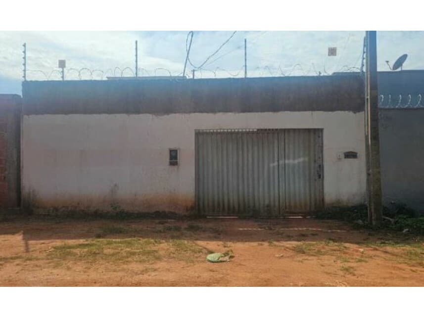 Casa em leilão em Açailândia - MA — Casa à venda em leilão
